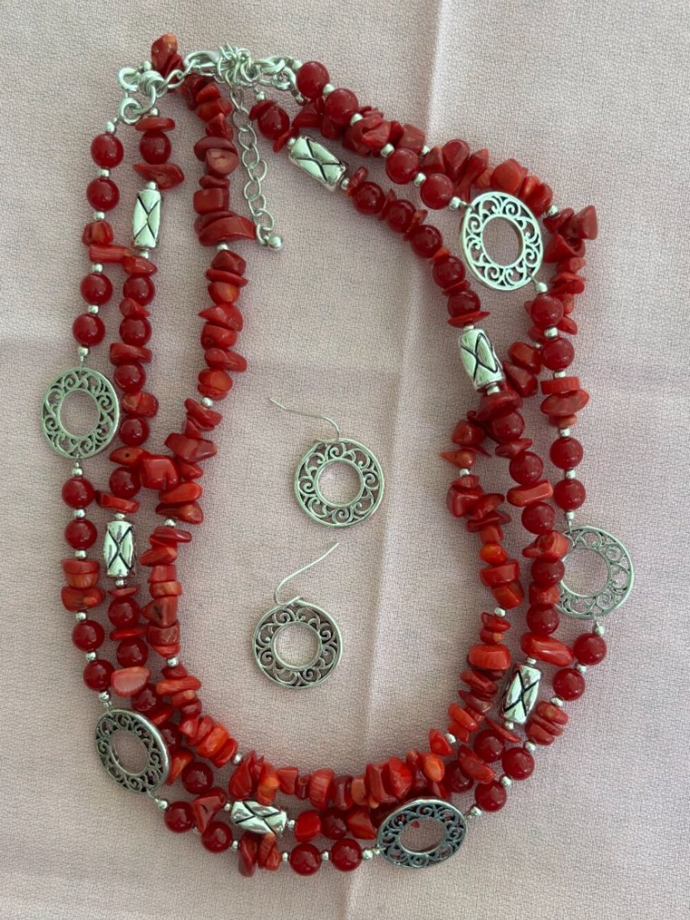 Premier Designs - Red Rock and Silvertone Firecracker Set